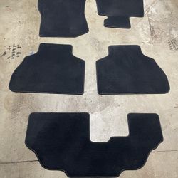 BMW x7  2023 floor mats oem