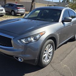 2017 Infiniti QX70 awd with 81k miles on engin