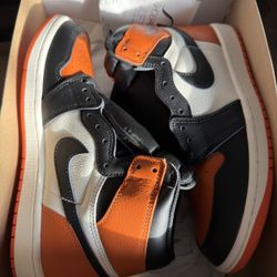 Jordan 1 Shattered Sz 8.5 $150 Cash Firm