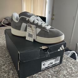 Brand New Adidas Sneakers Men’s 10 / Women’s 11