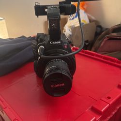 Canon EOS C200B