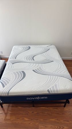 Free Novaform comfort plus Queen mattress