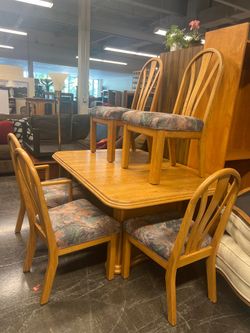 Oak Table with 8 Chairs