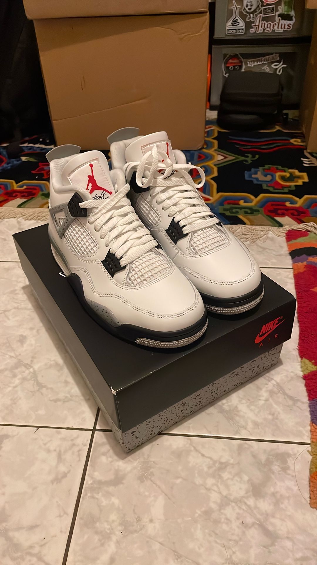 Air Jordan 4 Retro