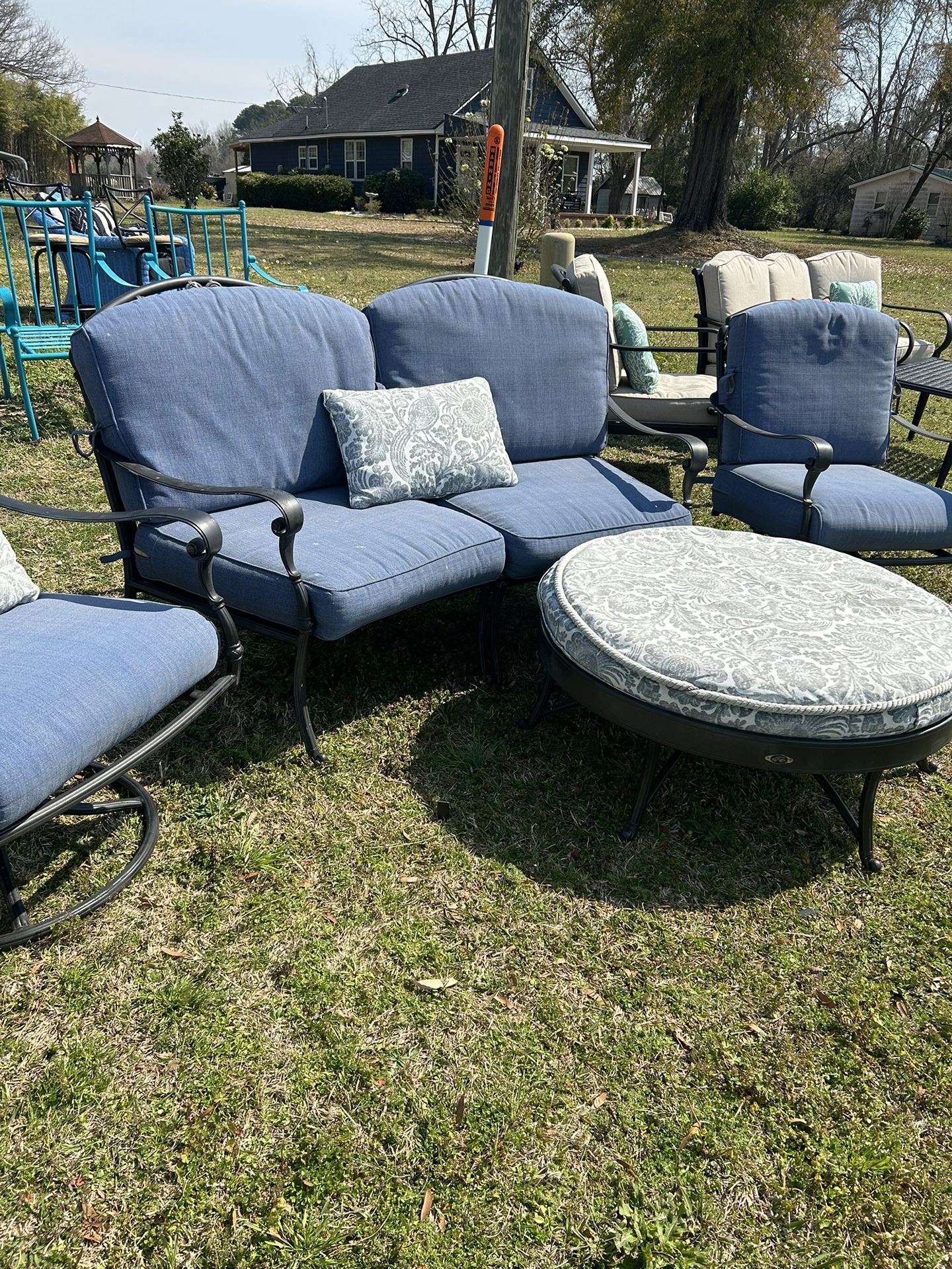 Hampton Bay patio set