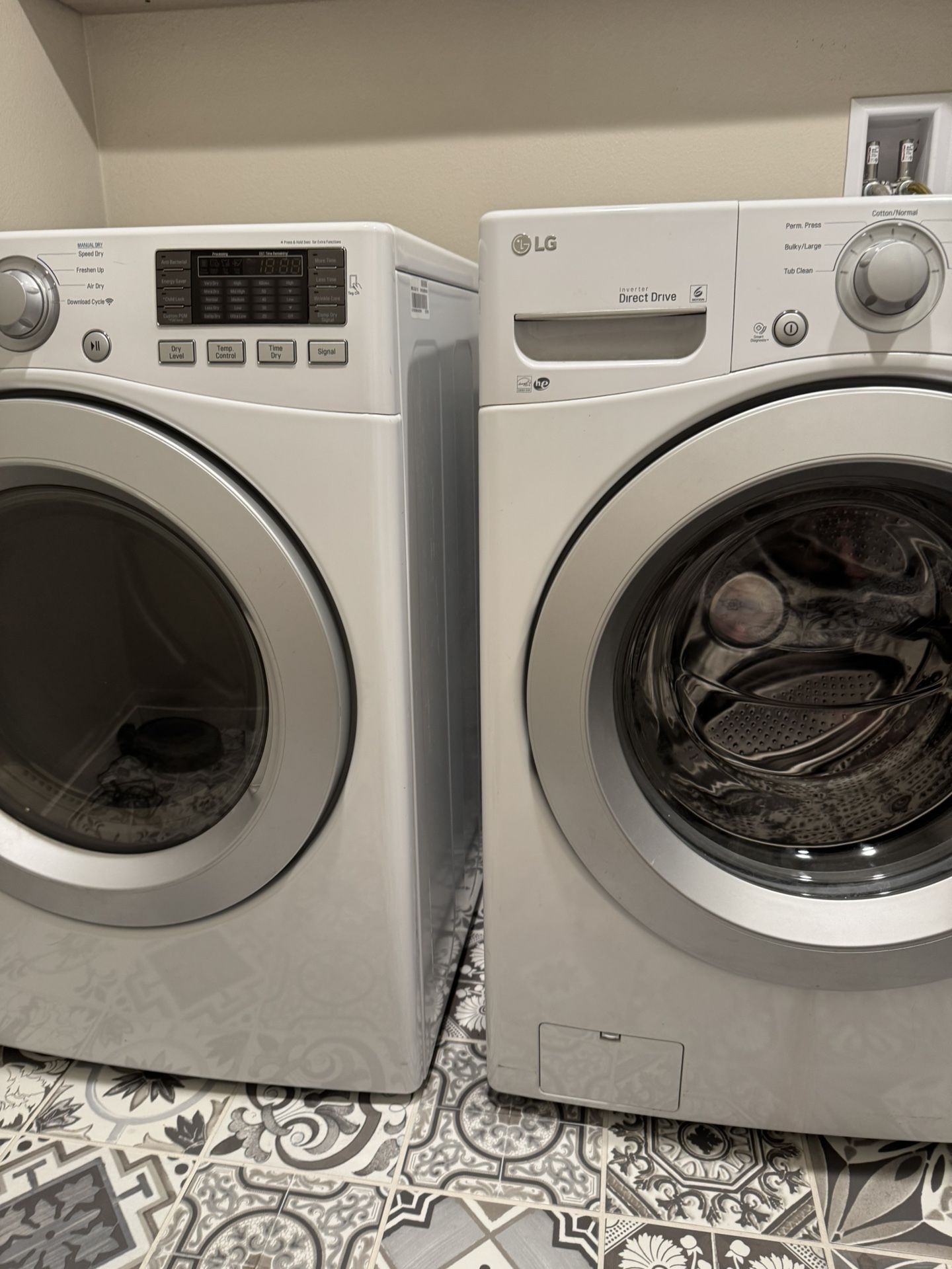 LG Washer And dryer
