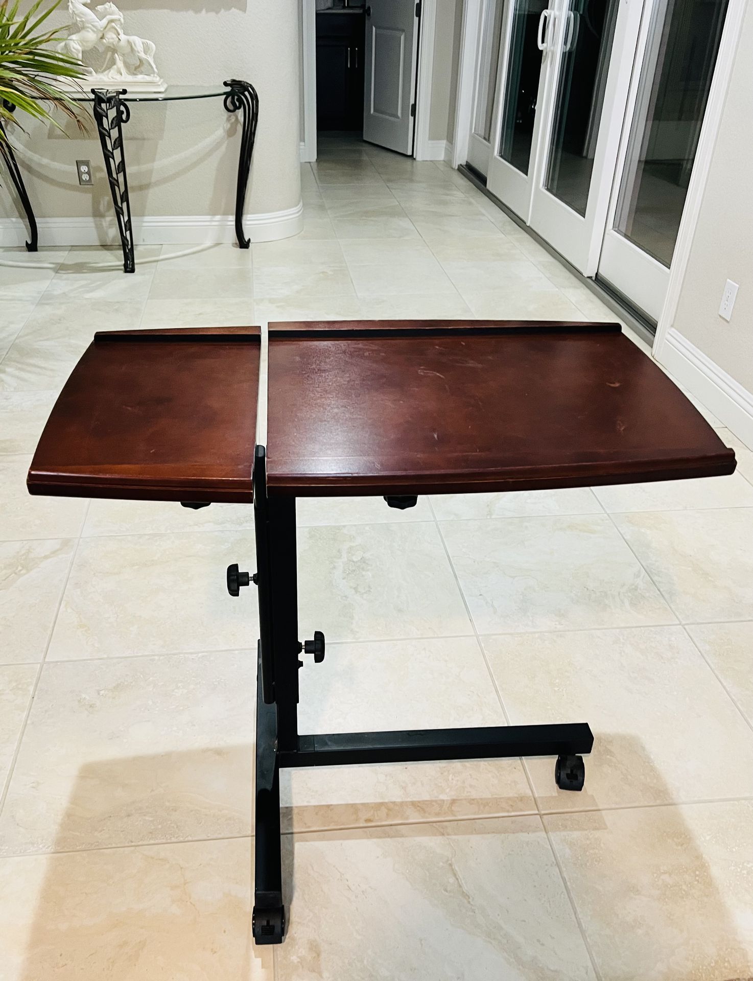 Adjustable Portable Rolling Standing Desk