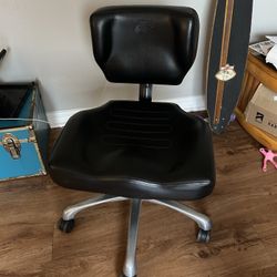 Tatsoul Tattoo Artist Chair 