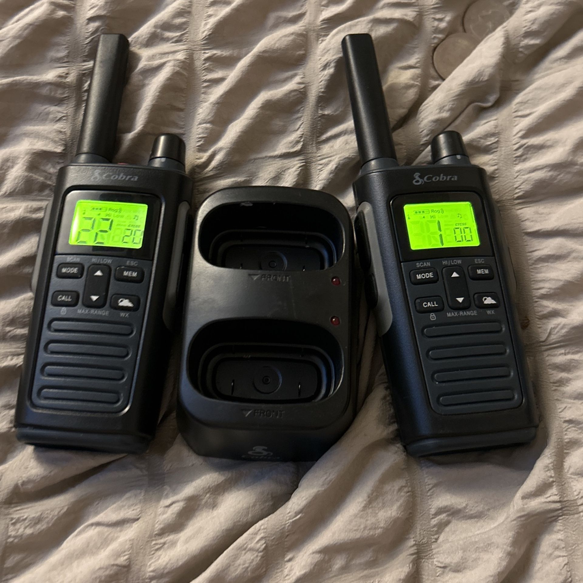 Cobra Walkie Talkie + Charger