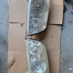 Toyota 4Runner HEADLIGHTS 03-05