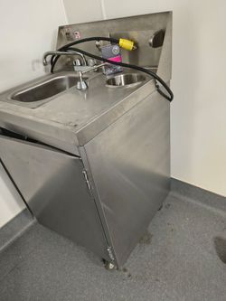 Portable Sink and Prep Tables