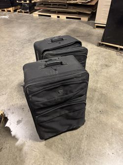 2 Luggage Sets
