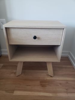 Night Stand / Side Table