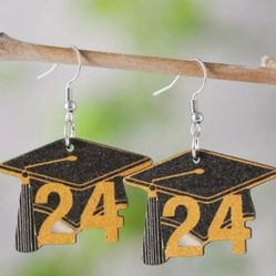 Graduate 2024 Earrings 