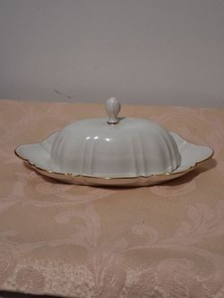 Lenox butter dish with lid