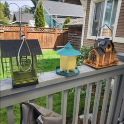 Birdhouse  3 and hangers 2