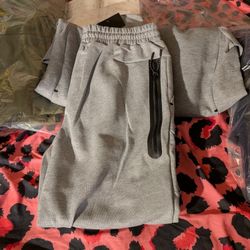 Sweat Outfit Size Medium