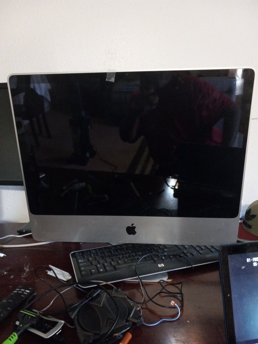 Apple I Mac Desktop