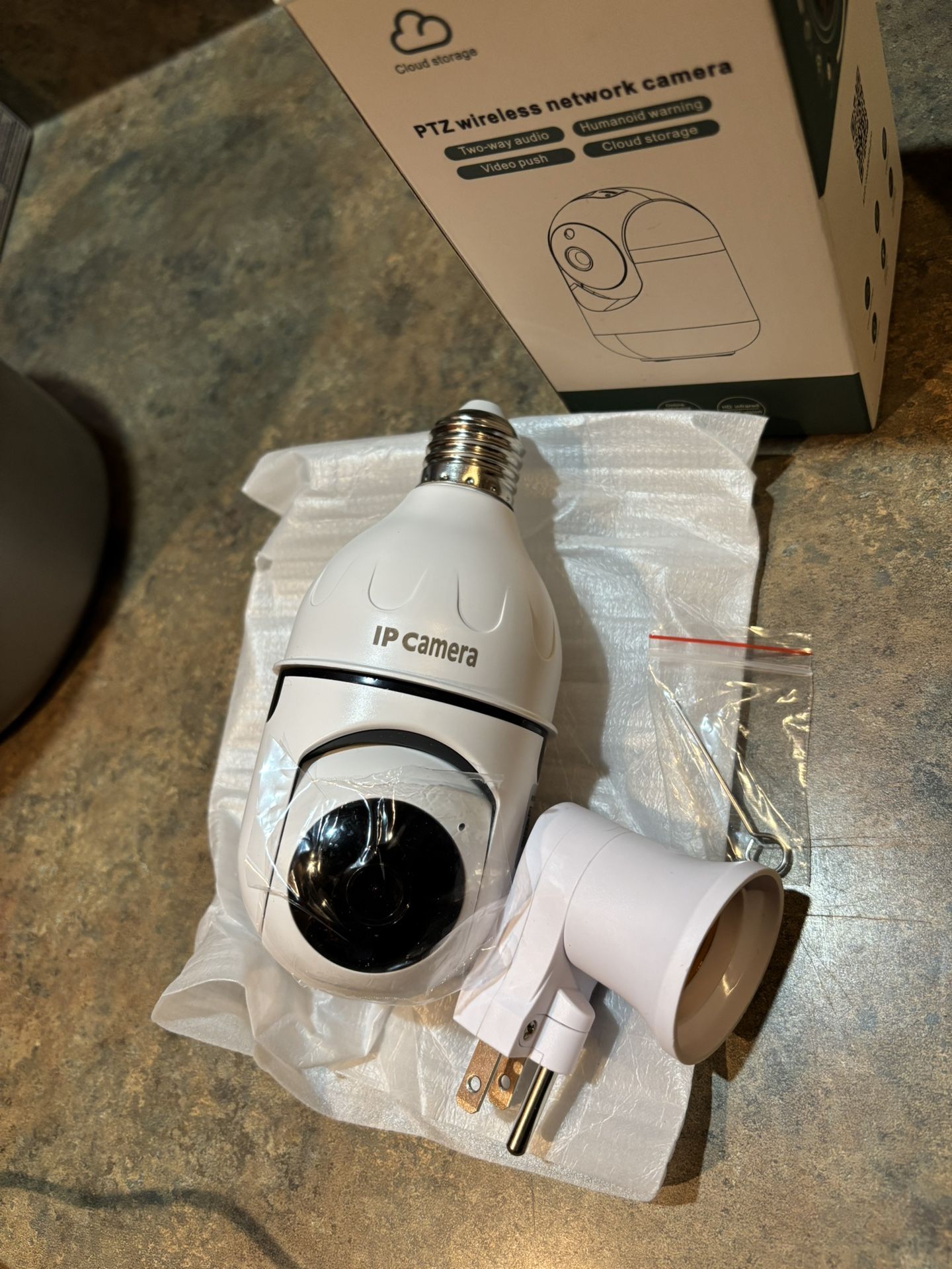 Bulb camera wifi 2MP Smart Life 5GHz Bulb Lamp Camera, 1080P Wifi PTC IR E27 Color Night Vision Home Security