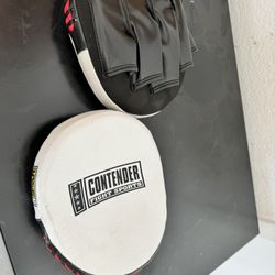 Contender Focus Mitts 