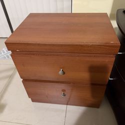 Nightstand With 2 drawers