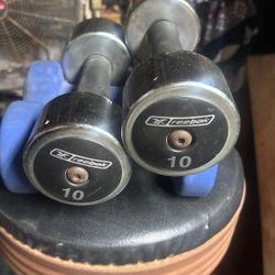 Reebok Two 10 Pound Dumbbells Two 8 Pound Dumbbells