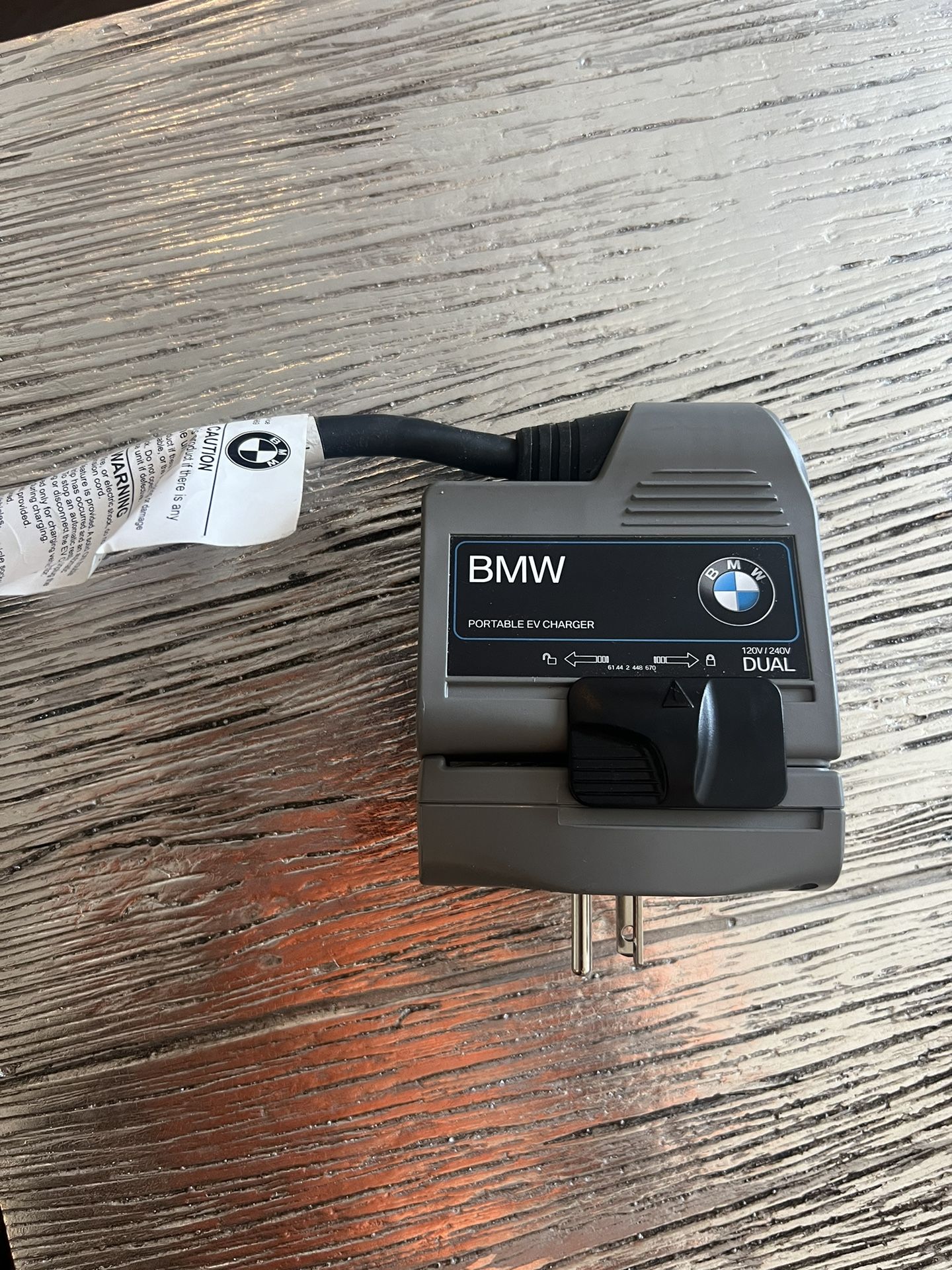 BRAND NEW BMW ELECTRIC CHARGER: TURBO CORD CHARGER