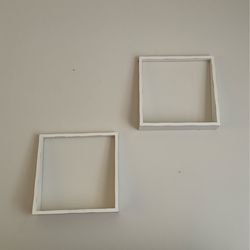 2 Wall Shelves