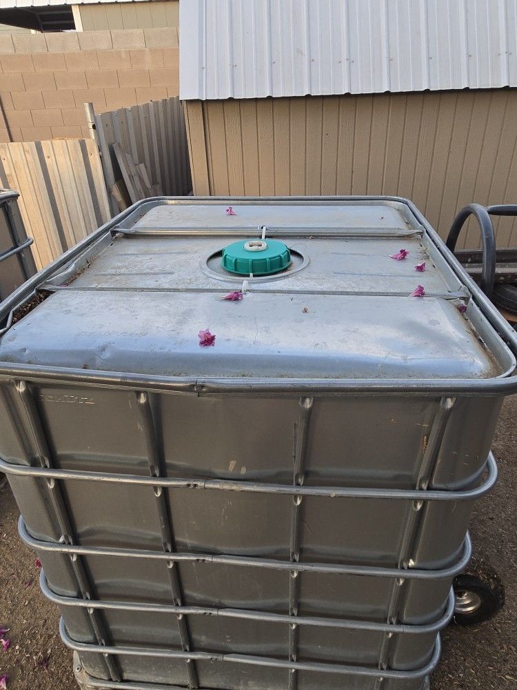 264 Gallon Aluminum Lined Water Storage