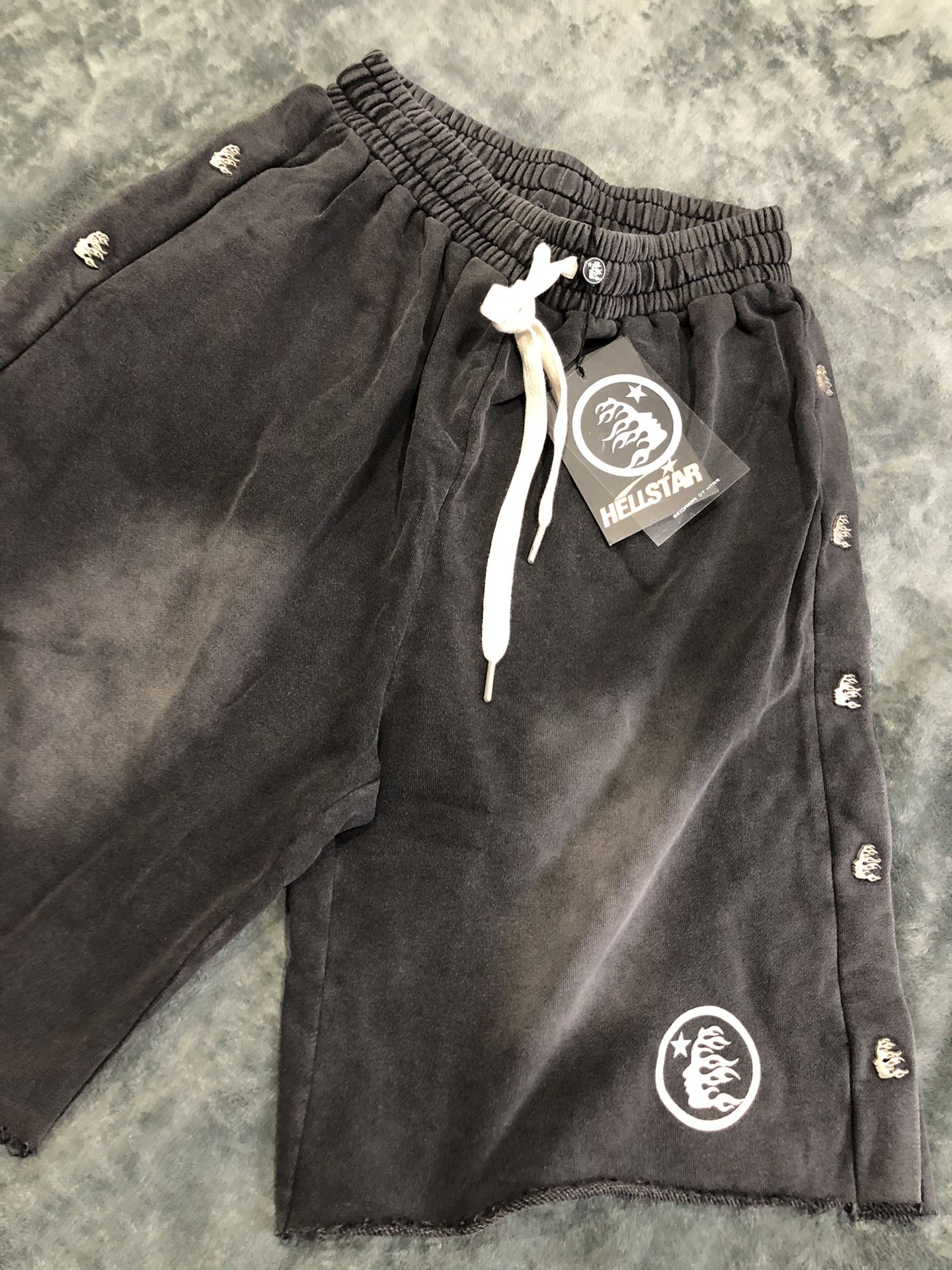 Black/grey Hellstar Button Shorts. L,xl