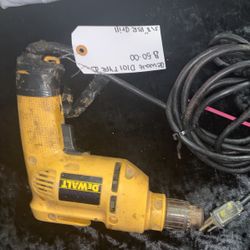 Carpenter Woodnut Throwing In Tools