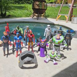 Lot Of Super Hero Action Figures 