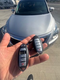 Llaves de autos / car keys and remotes