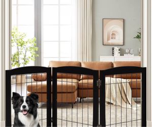 Free Standing 3 Panel Pet Gate.