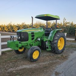 2016 John Deere Tractor 