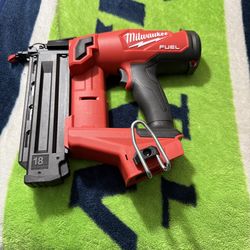 MILWAUKEE M18 FINISH NAILER BRAND NEW