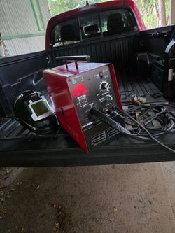 🎈mac tools MW130A  MIG WELDER USED GOOD CONDITION USADA EN PERFECTO ESTADO TRABAJA BIEN $370 AREA JERSEY VILLAGE 77O41
