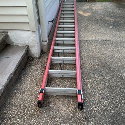 Werner Fiberglass 28’