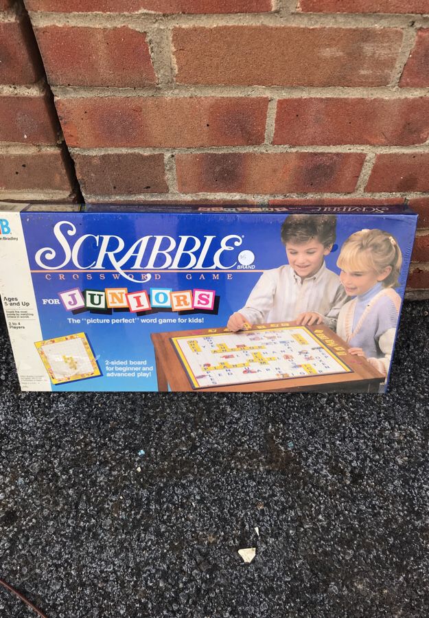 1989 scrabble kids game new in box 5.00