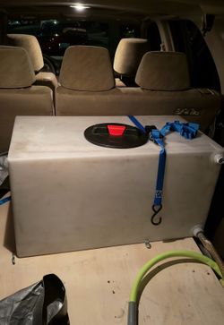 30 gallon water tank with lid