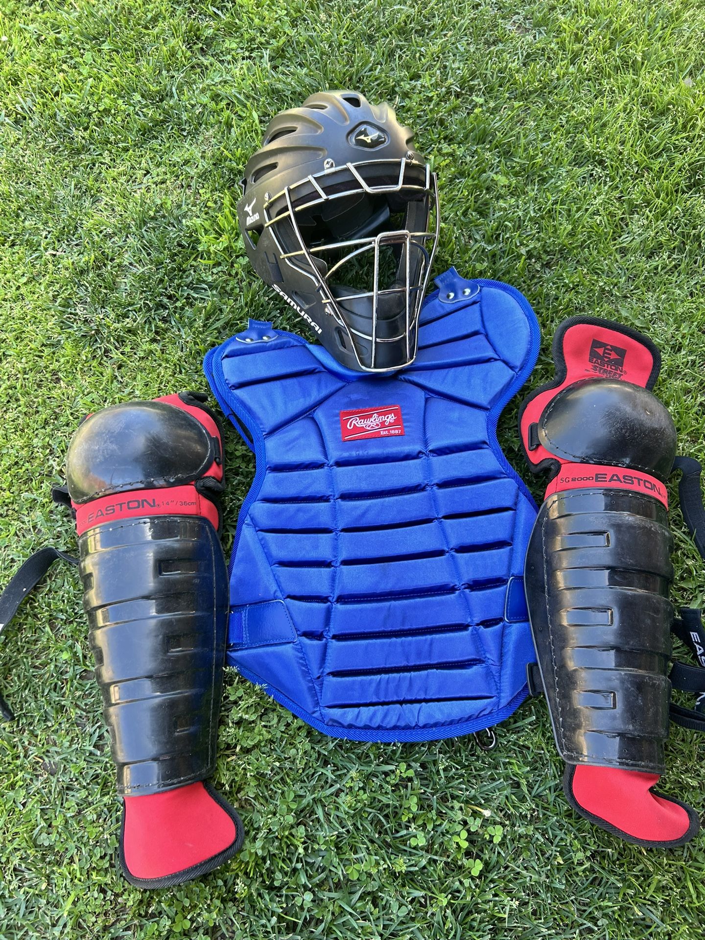 CATCHERS GEAR - ADULT