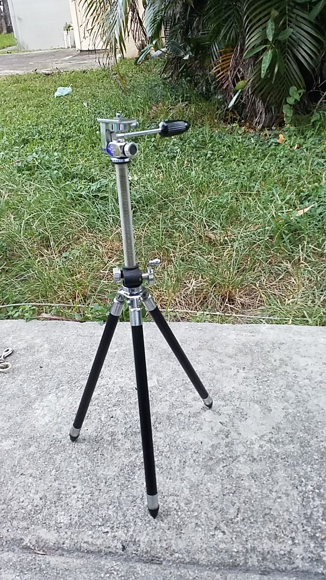 ACCURA FIVE STAR RISOMATIC TRIPOD 1950s