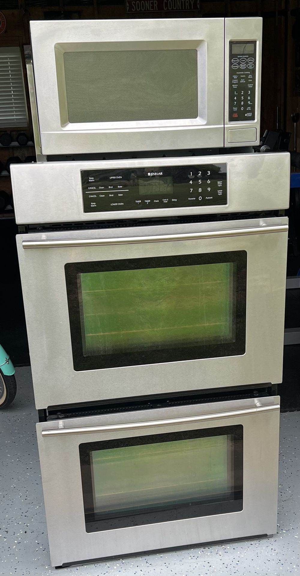 JENN-AIR Oven & Microwave