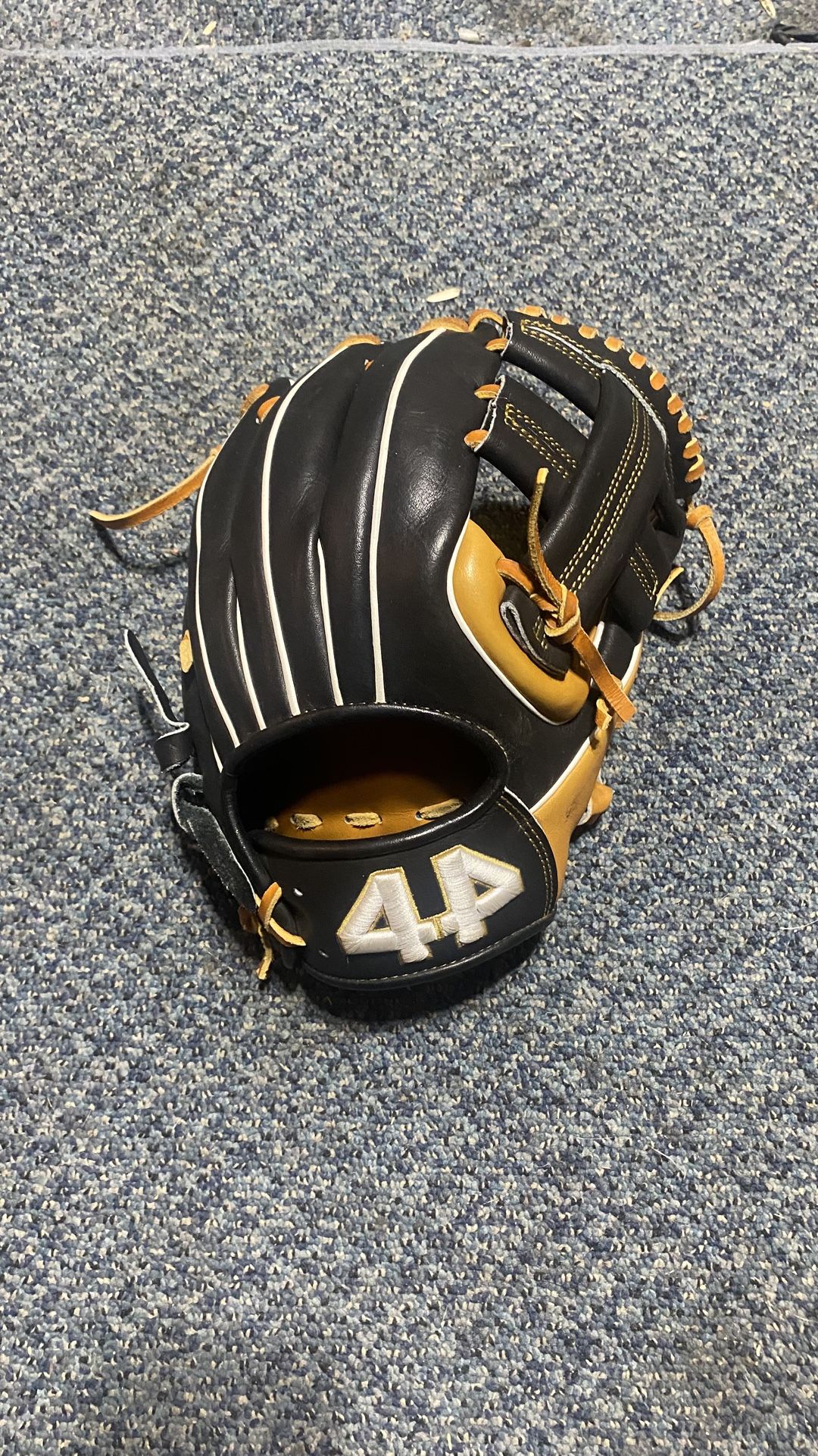 44 Glove