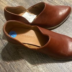 Womens Shoe Size 71/2