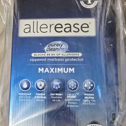 ALLEREASE Matress cover.