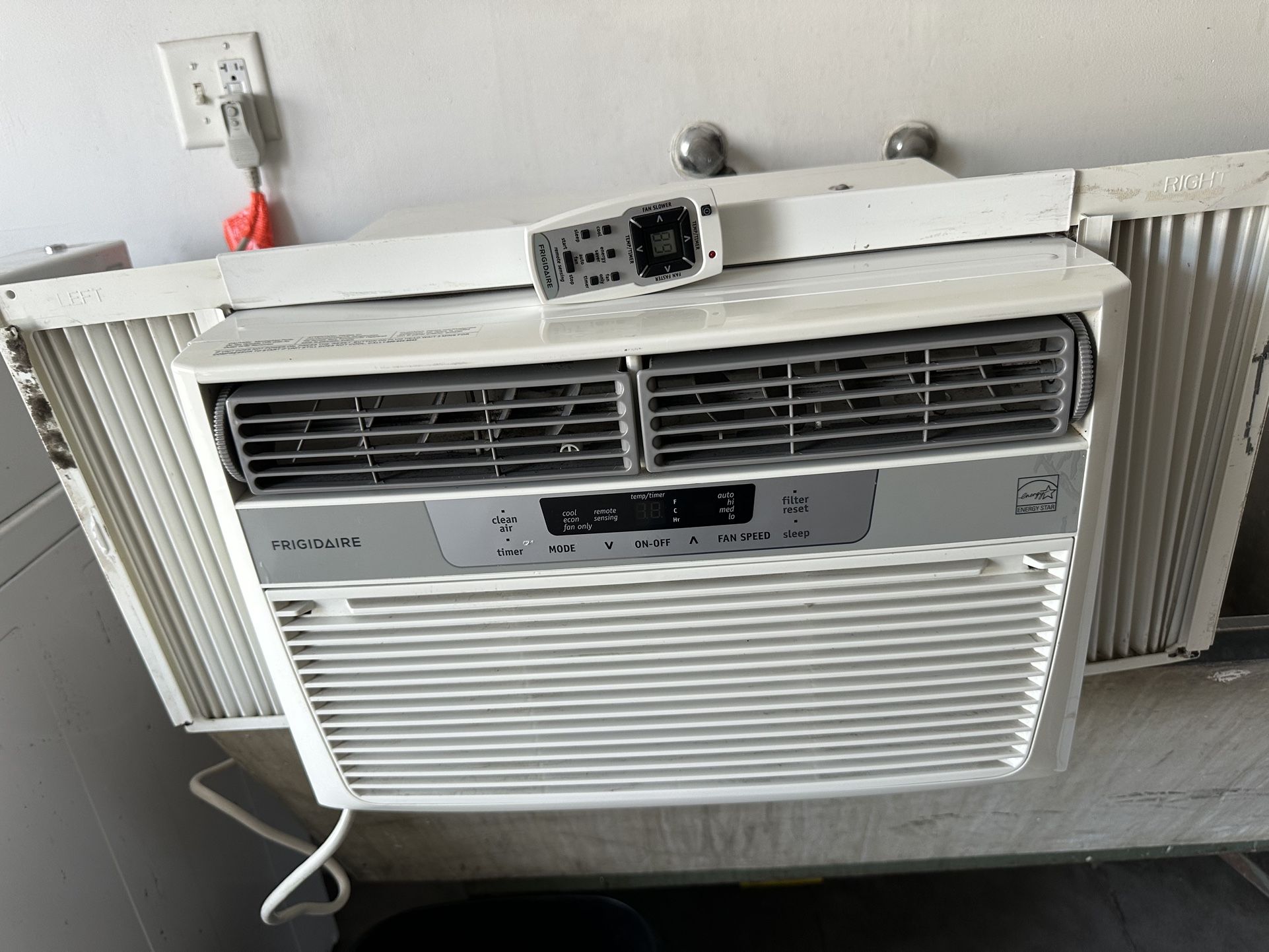 Ac Units 8000 8000 And 6000 Btu The Oldest One