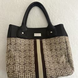 tommy hilfiger purse