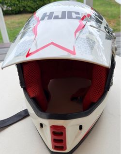 HJC Off-Road Dirt Bike Helmet - Size L  (7 3/8" - 7 5/8")