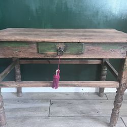 Table (Distressed Wood)